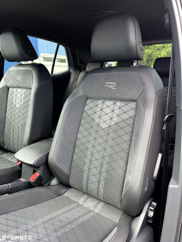Volkswagen T-Cross 1.0 TSI R-Line Plus DSG - 13