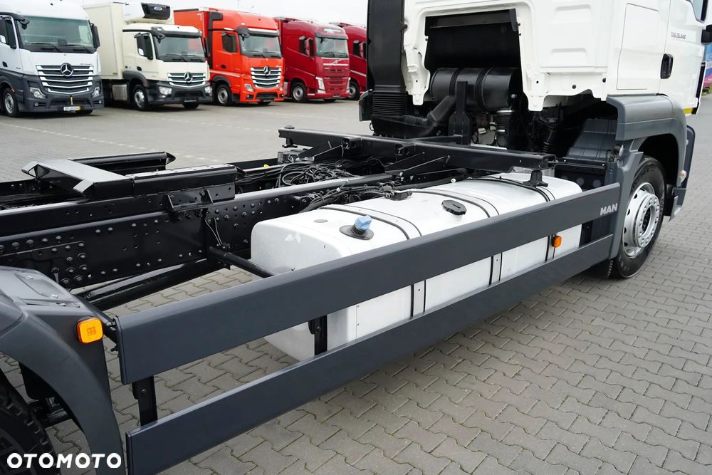 MAN TGS / 26.440 / E 5 / RETARDER / PEŁNY ADR / BDF / 7,15 M , 7,45 M / OŚ SKRĘTNA - 14