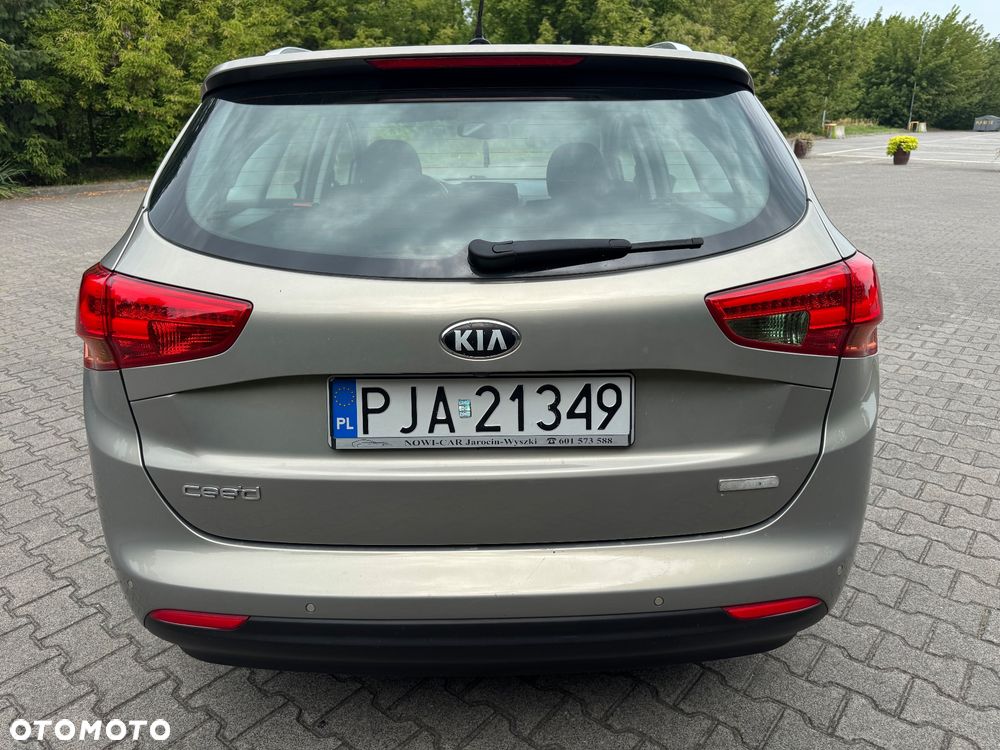 Kia Ceed 1.6 GDI Business Line - 11