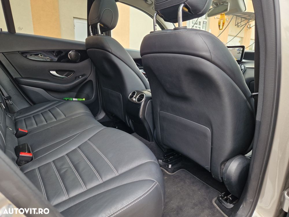 Mercedes-Benz GLC 220 d 4MATIC - 9