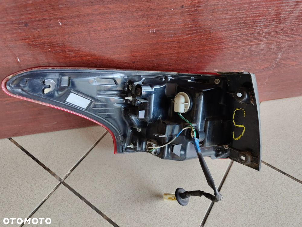 Mitsubishi Outlander III lift LAMPA tyl prawa EUROPA - 3