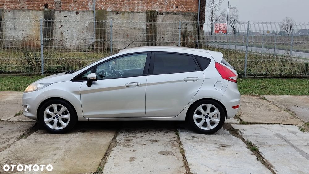 Ford Fiesta 1.6 TDCi Individual - 30