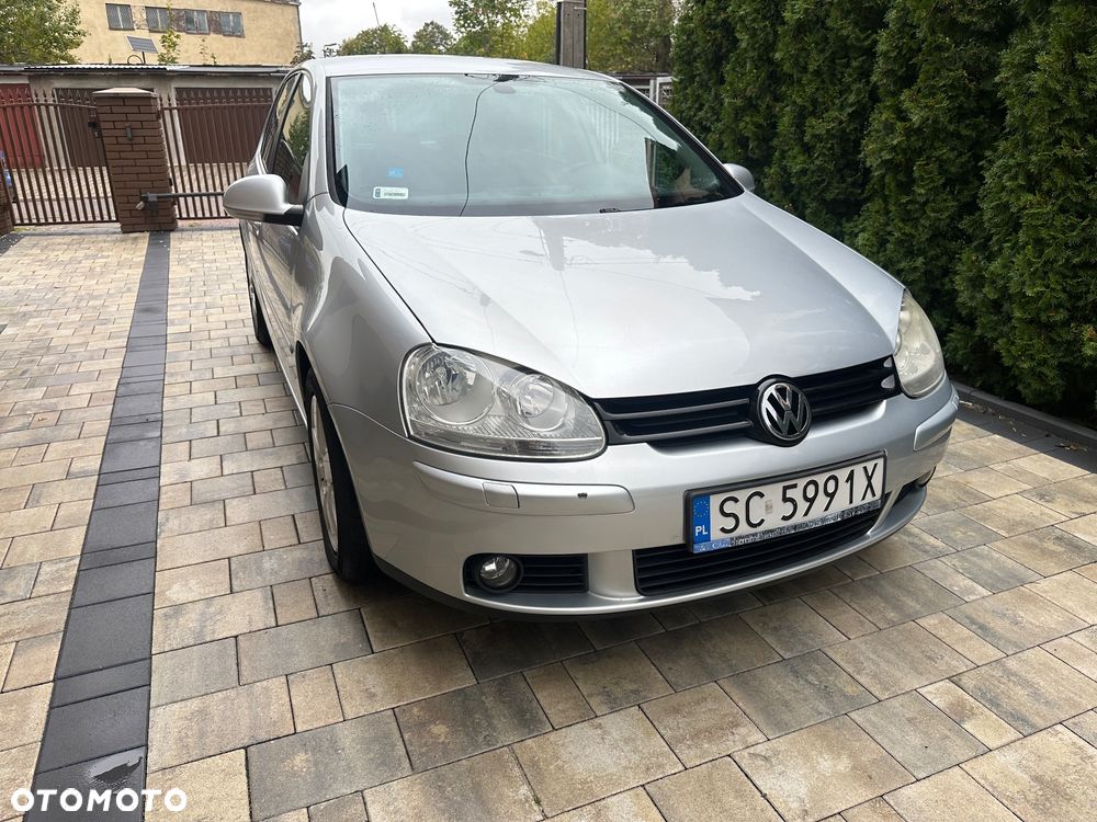 Volkswagen Golf - 1