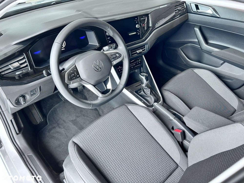 Volkswagen Polo - 8