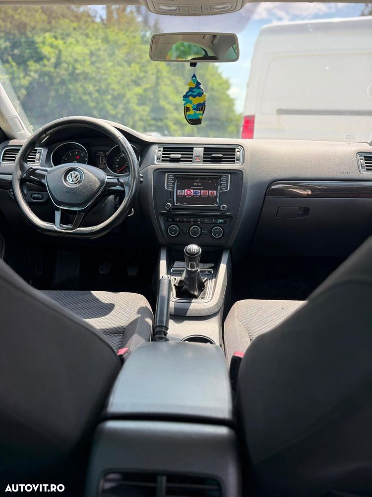 Volkswagen Jetta 1.2 TSI Comfortline - 6