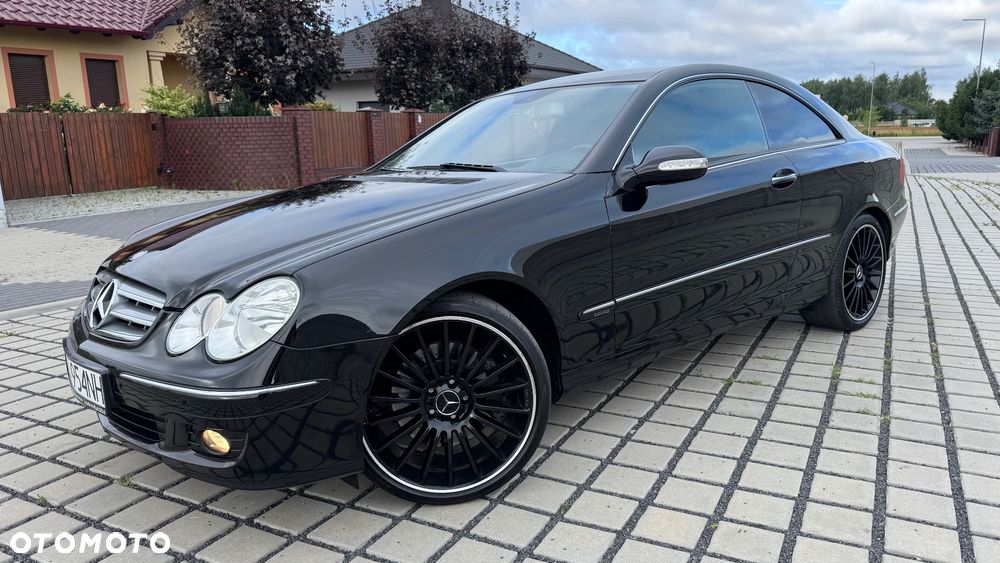 Mercedes-Benz CLK - 4