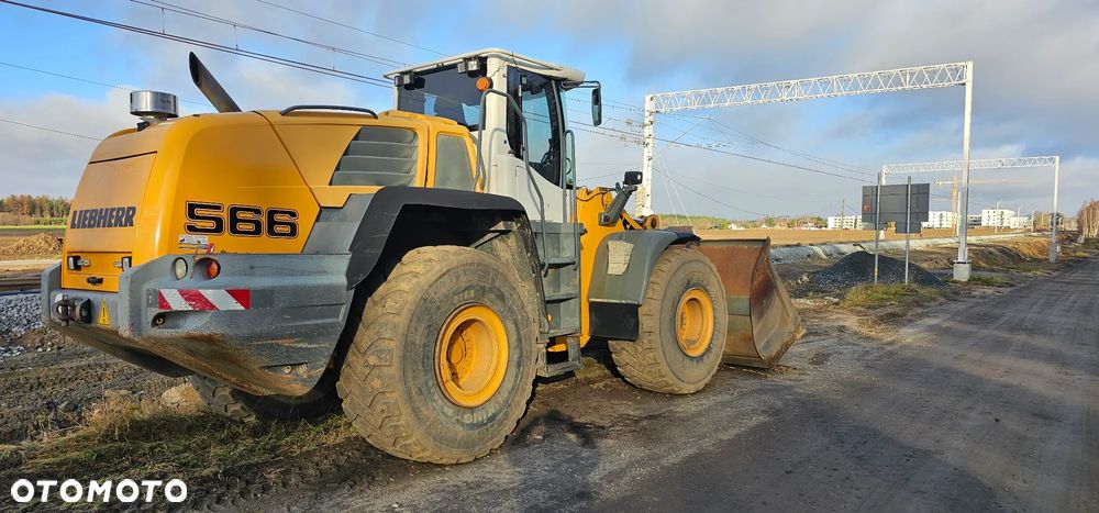 Liebherr L566 - 1
