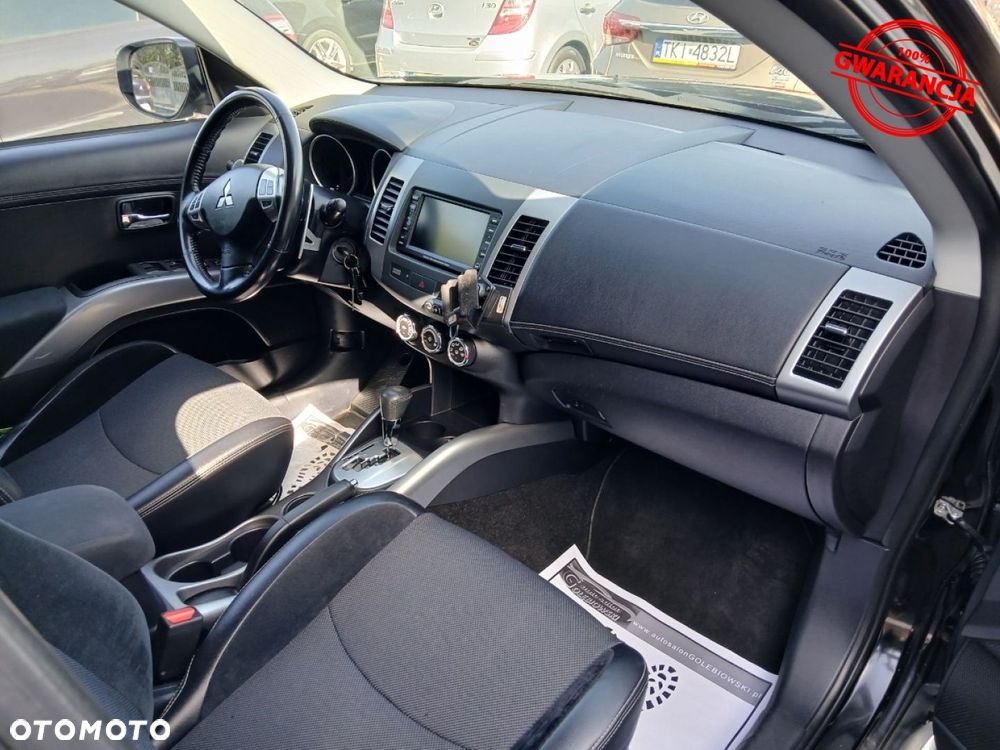Mitsubishi Outlander 2.0 2WD CVT Invite - 30