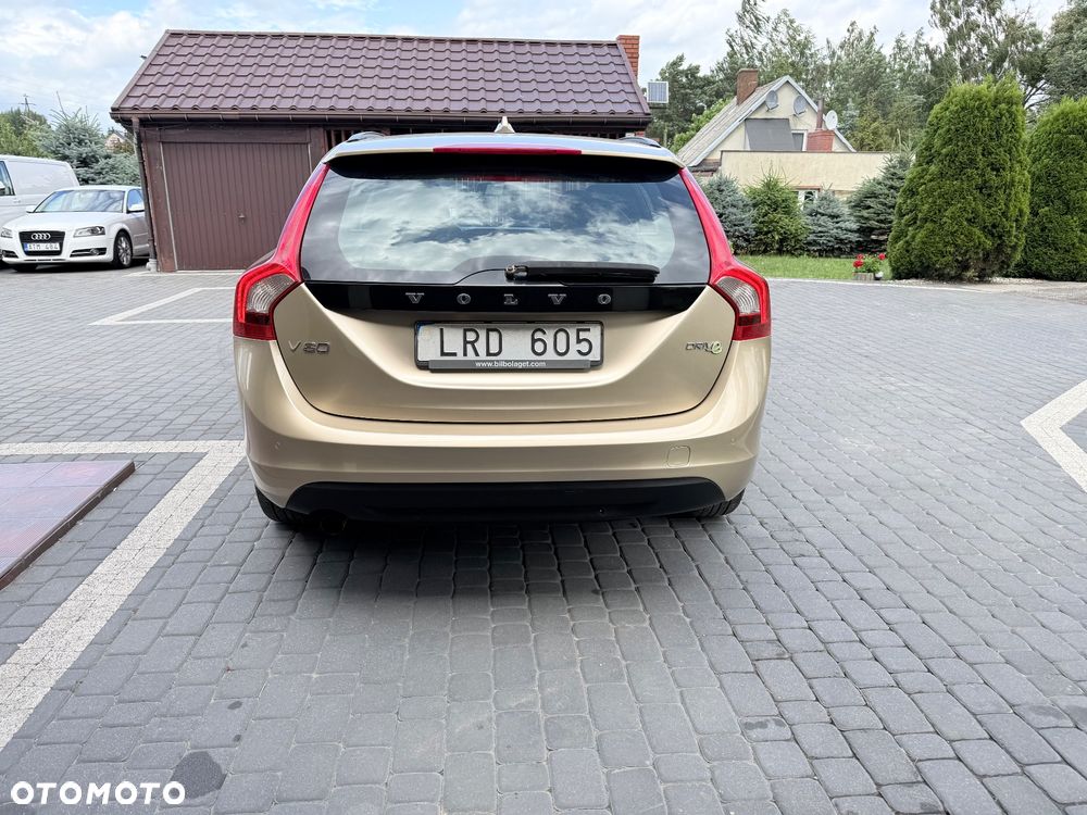 Volvo V60 DRIVe Momentum - 7