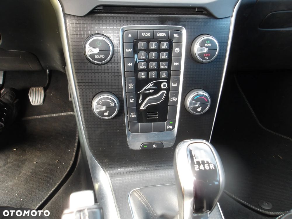 Volvo V40 D3 Kinetic - 12