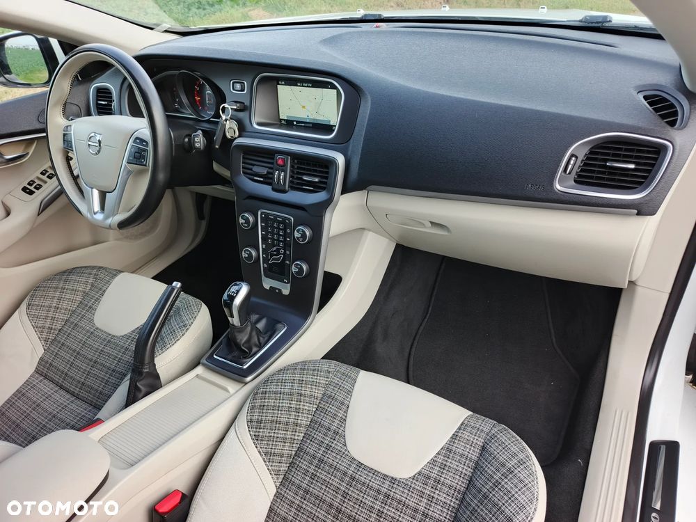 Volvo V40 - 34
