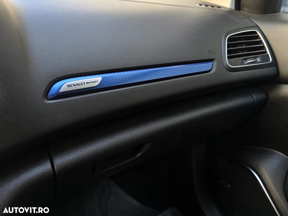 Renault Megane ENERGY dCi EDC GT - 31