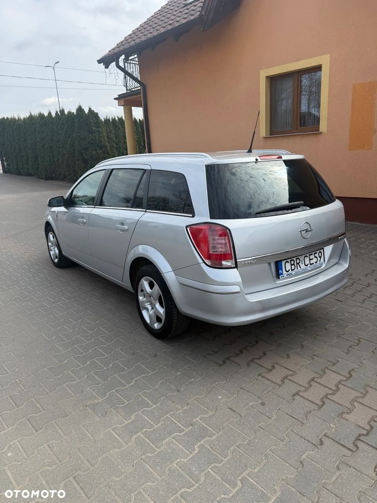 Opel Astra 1.7 CDTI - 4