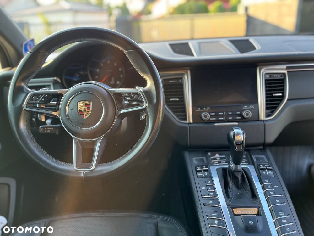 Porsche Macan Standard - 13