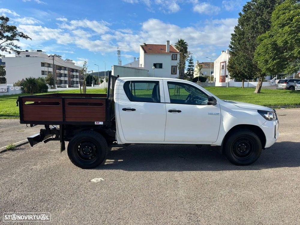 Toyota Hilux 2.4 D-4D 4WD CD CM - 7