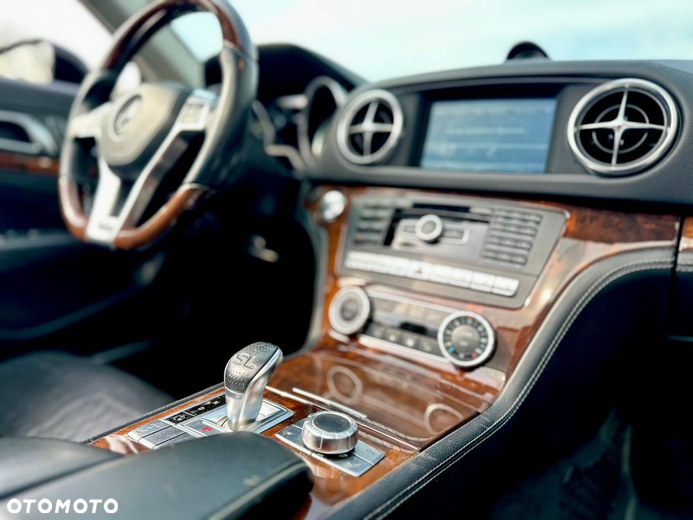 Mercedes-Benz SL 500 7G-TRONIC - 14