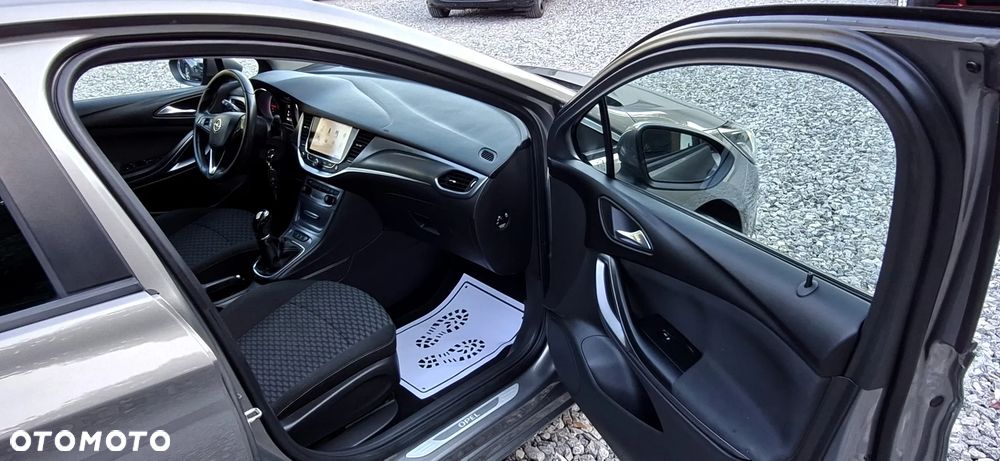 Opel Astra 1.4 Turbo Business - 20