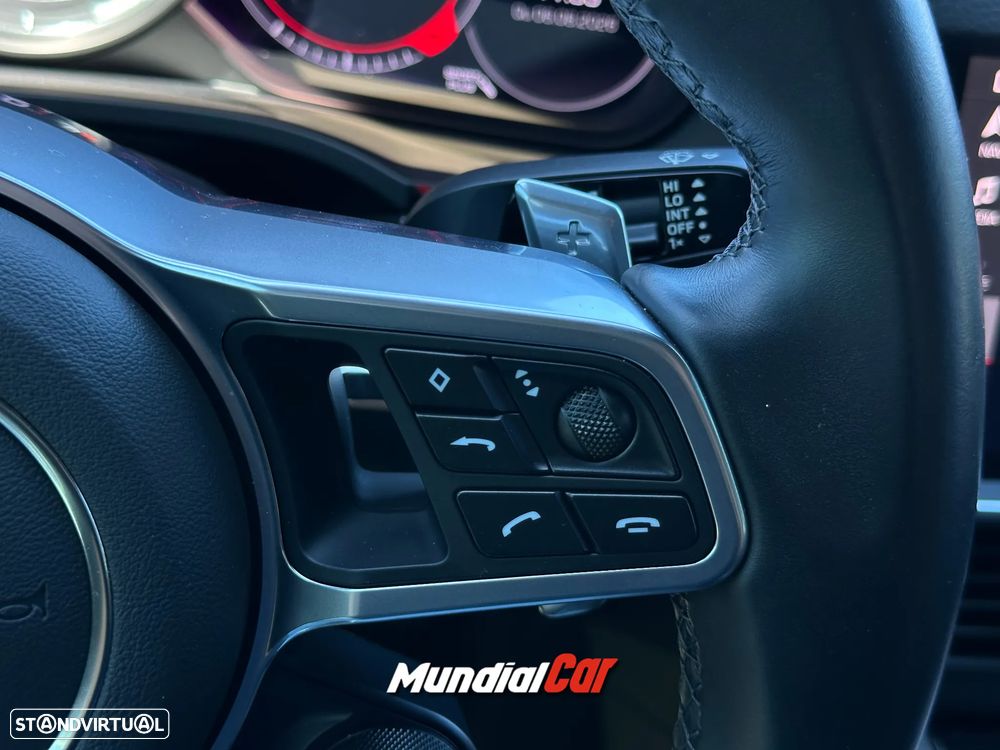 Porsche Cayenne Coupé E-Hybrid - 24