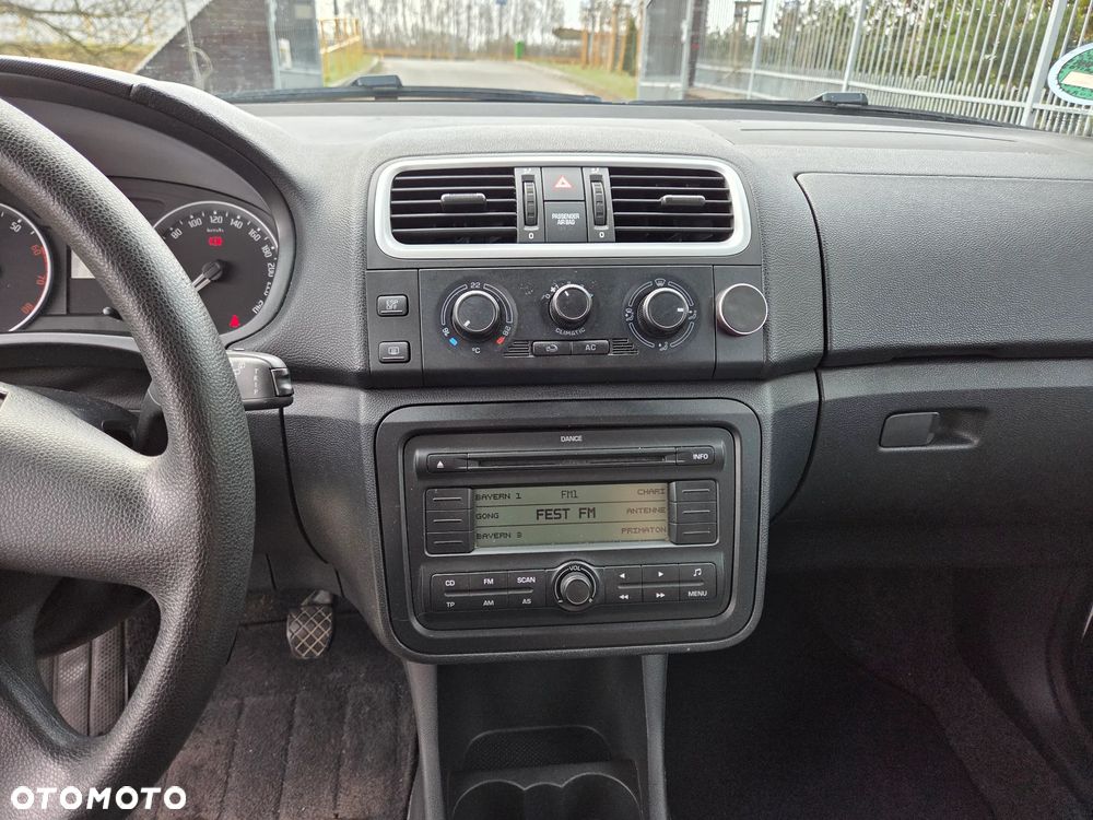 Skoda Fabia 1.2 HTP SPECIAL - 24