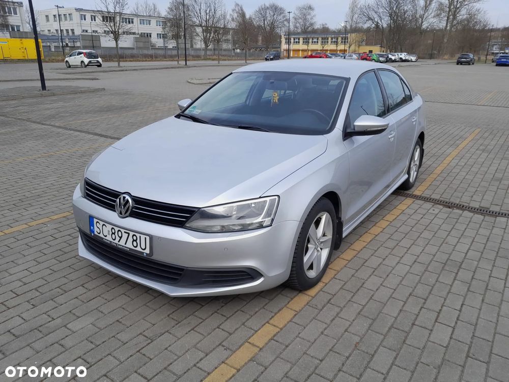 Volkswagen Jetta 1.6 TDI Comfortline - 1