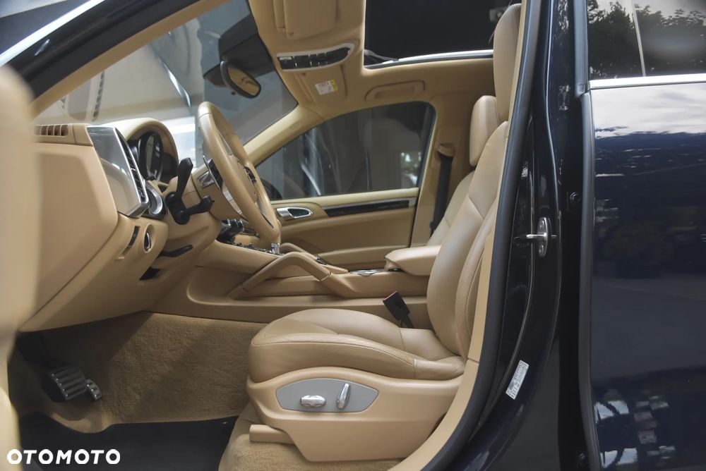 Porsche Cayenne S Diesel Platinum Edition - 8