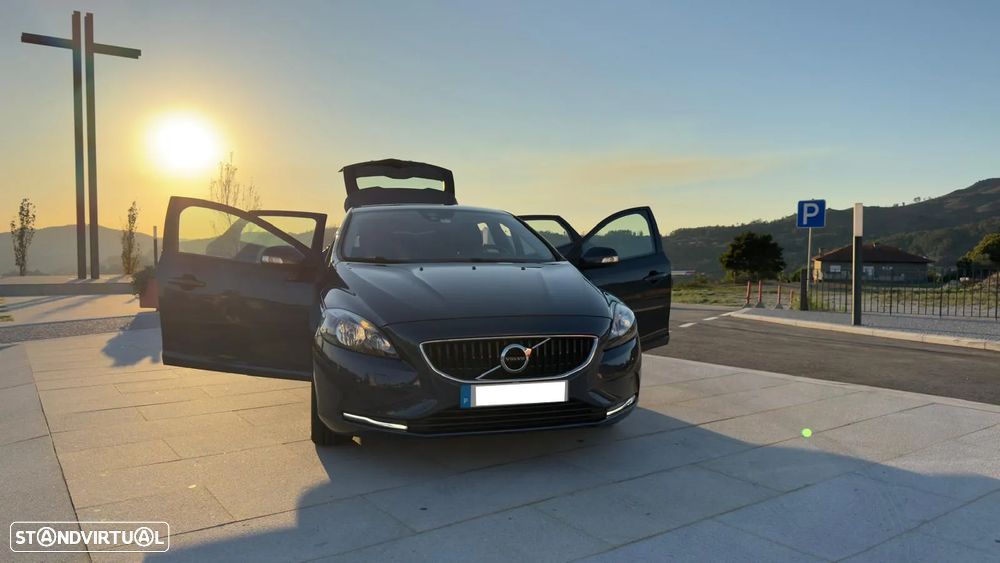 Volvo V40 D2 Kinetic - 8