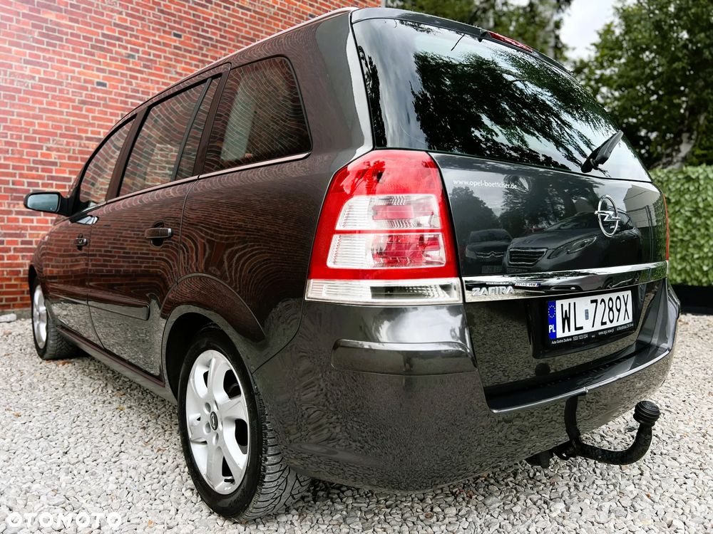 Opel Zafira - 36