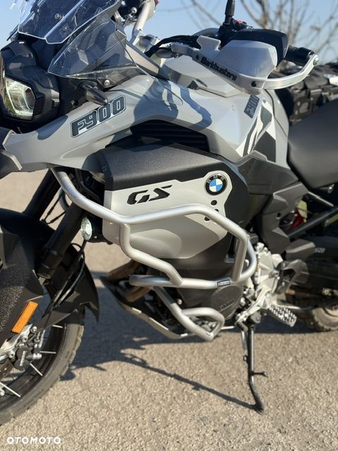 BMW F - 14