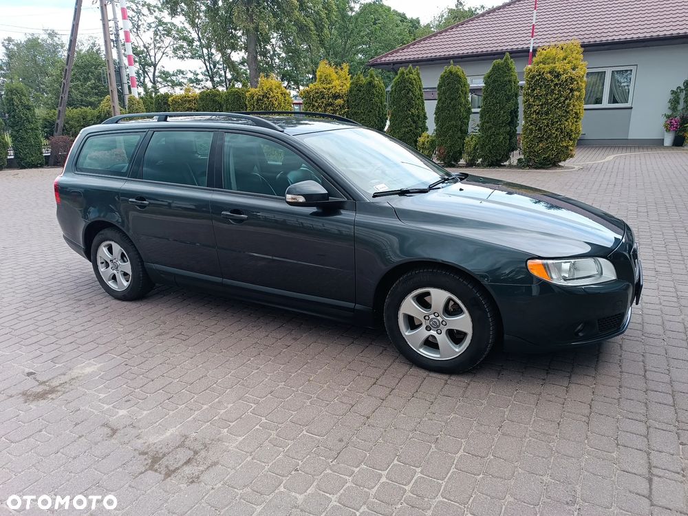 Volvo V70 2.4D Momentum - 9