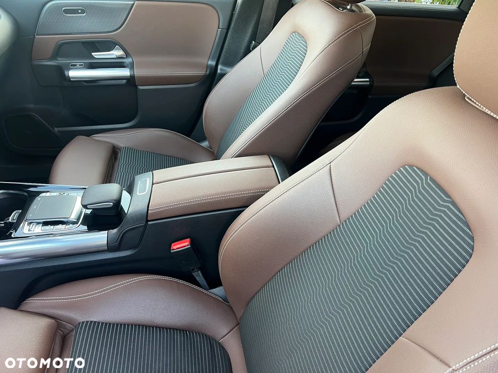 Mercedes-Benz Klasa B 180 7G-DCT - 19