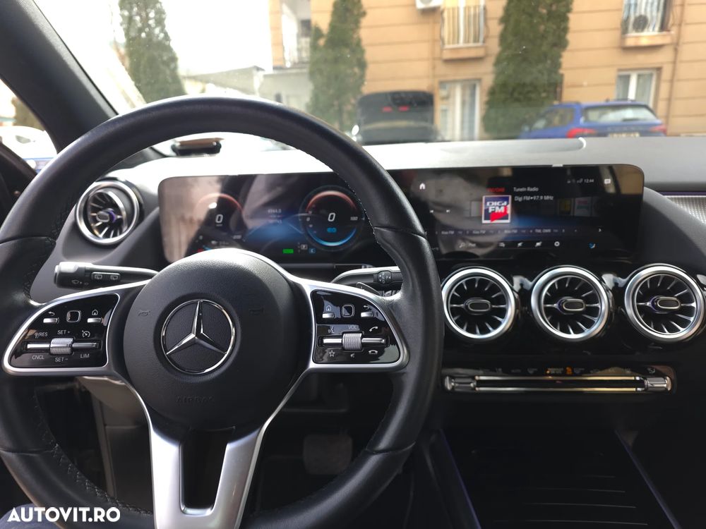 Mercedes-Benz EQA 250 - 11