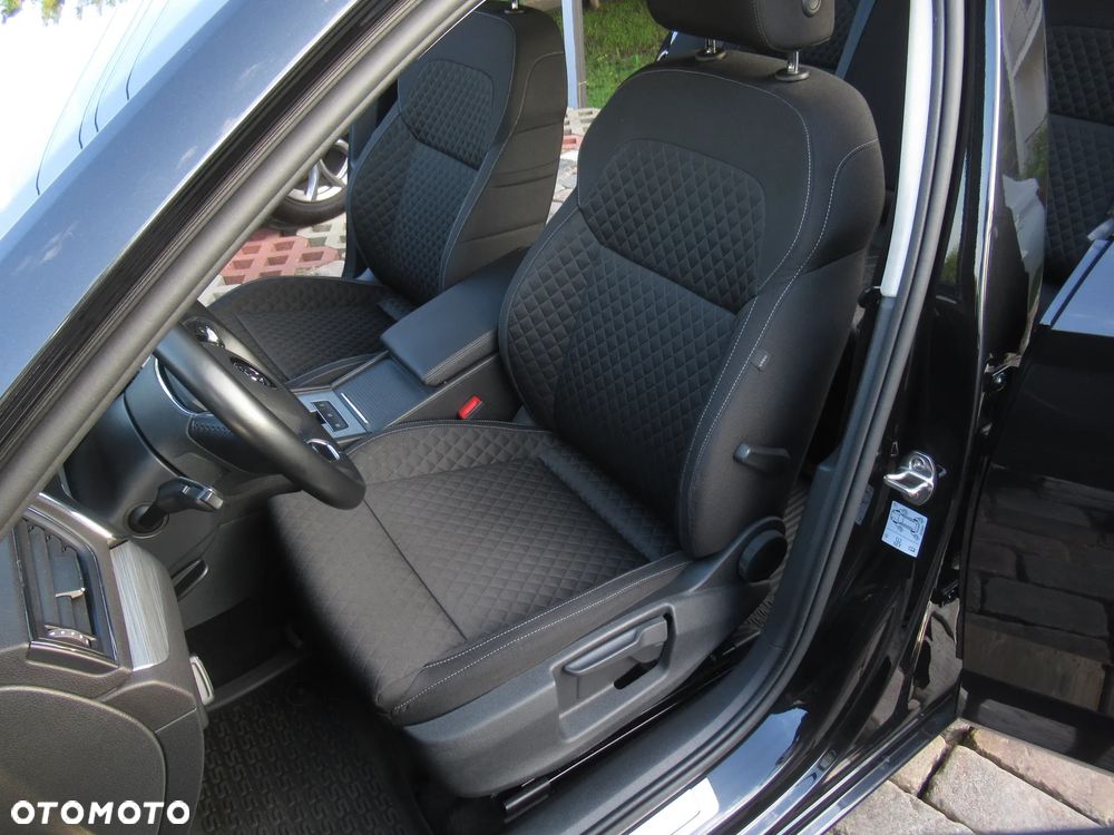 Skoda Superb 2.0 TSI Ambition DSG - 6