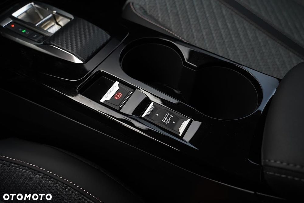 Peugeot 208 1.2 mHEV Allure - 19