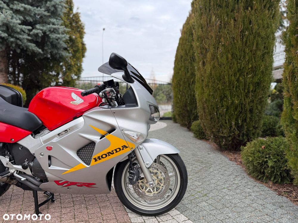 Honda VFR - 6