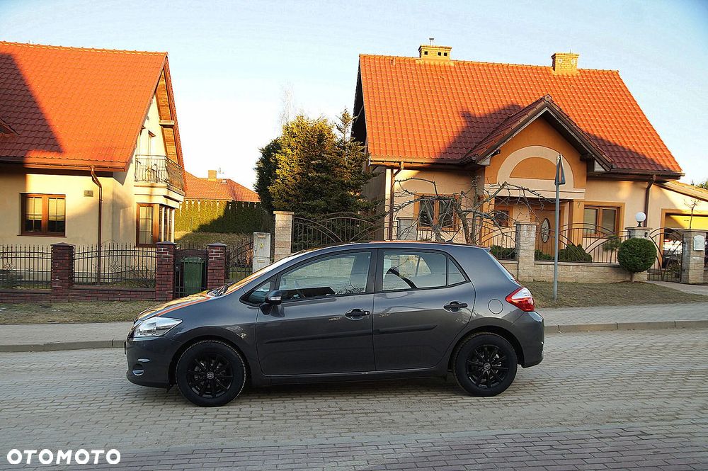 Toyota Auris 1.33 VVT-i - 3