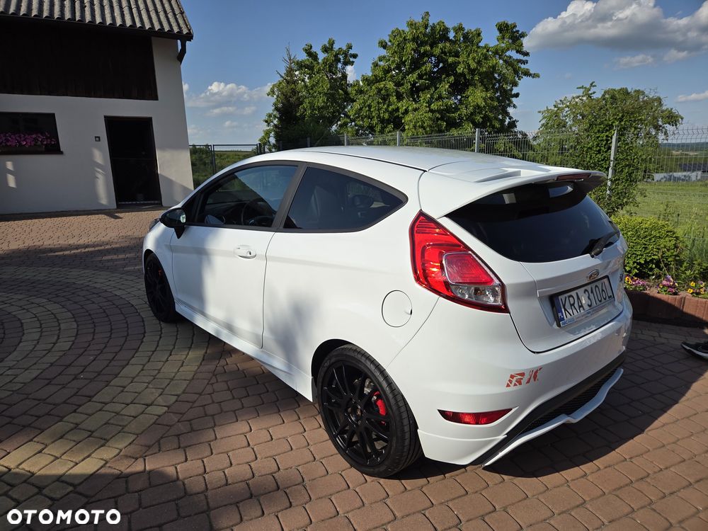 Ford Fiesta ST2 - 2