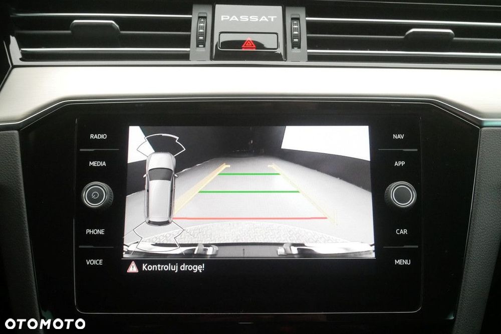 Volkswagen Passat Variant 2.0 TSI Elegance DSG - 21