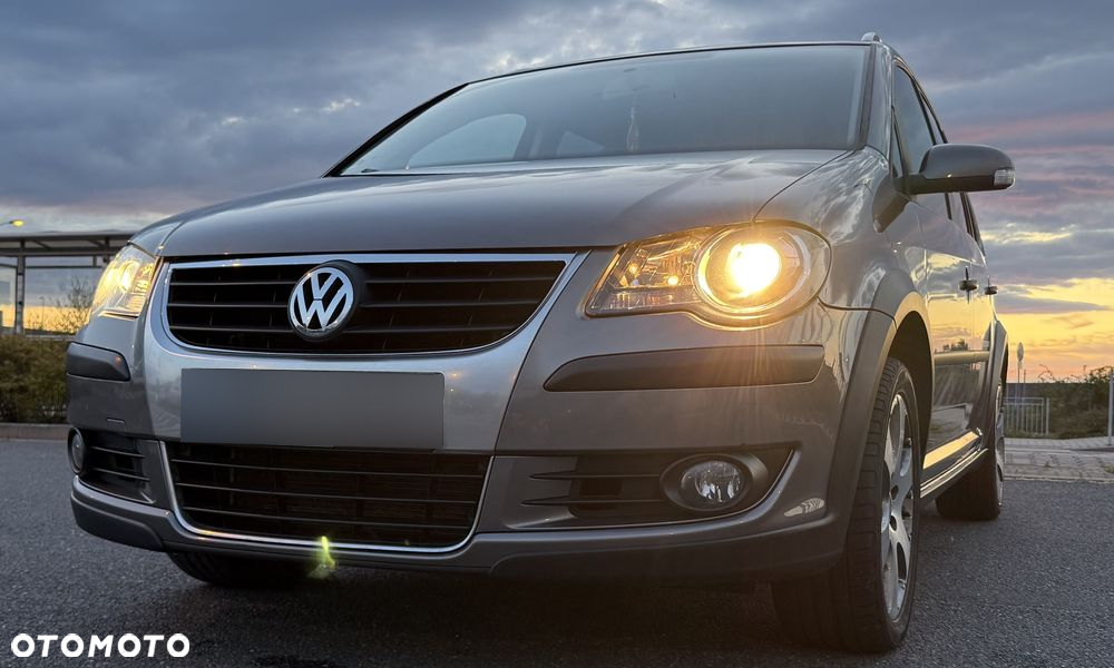 Volkswagen Touran 1.4 TSI Cross - 21