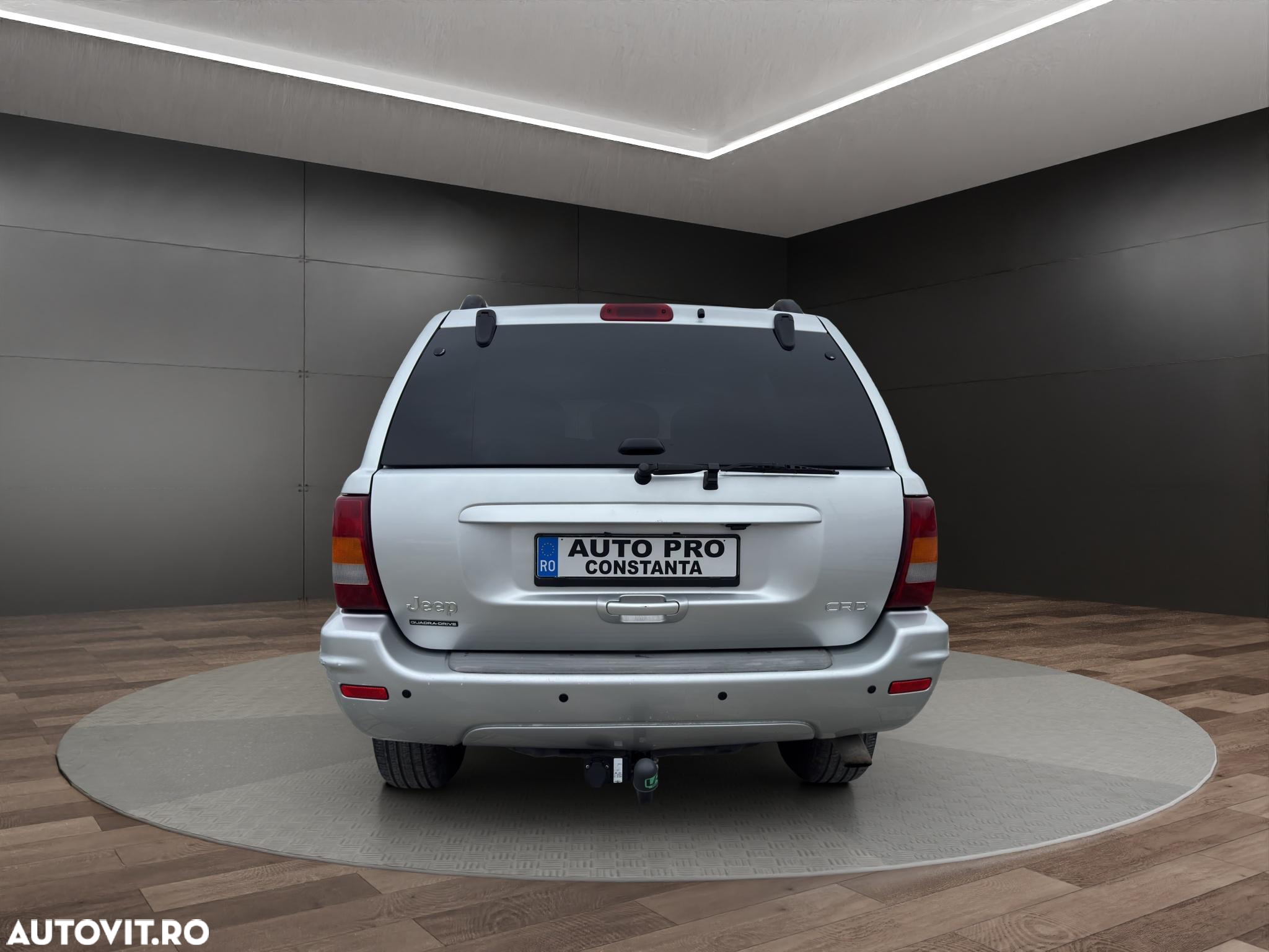 Jeep Grand Cherokee - 20