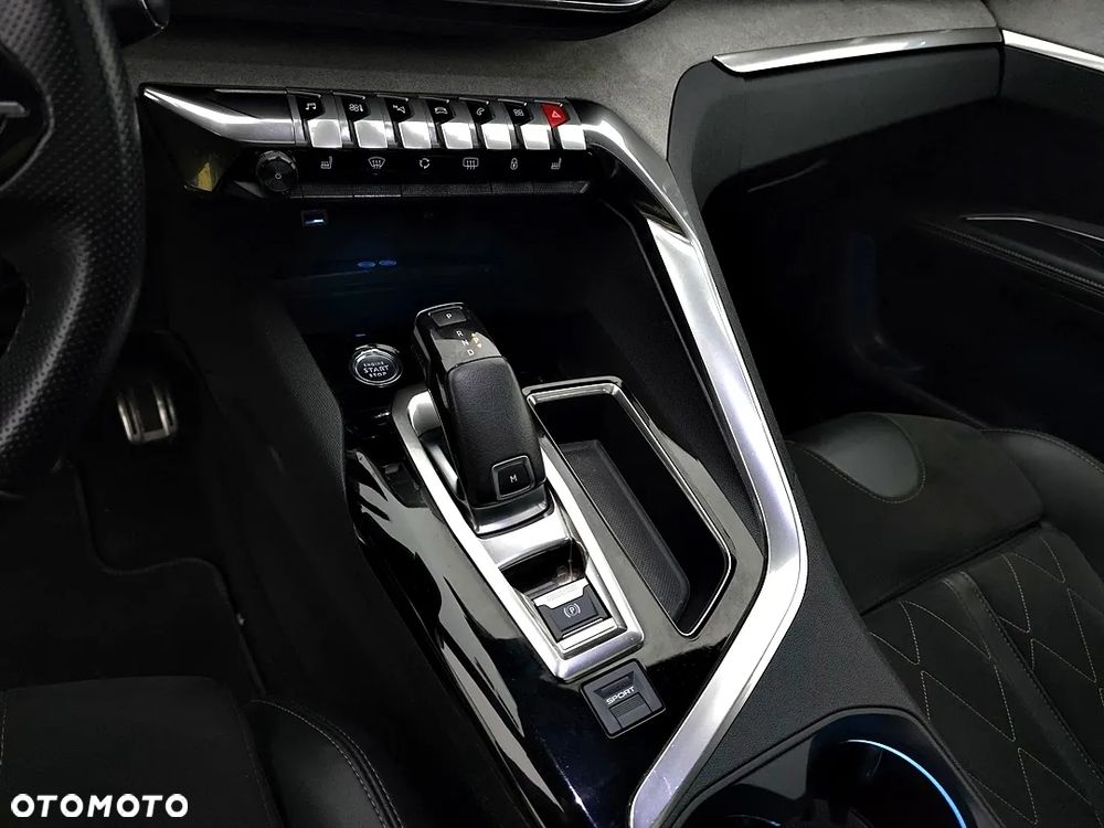 Peugeot 5008 BlueHDi 180 EAT8 GT - 31