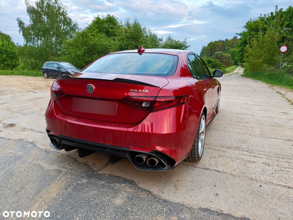 Alfa Romeo Giulia 2.9 V6 Bi-Turbo AT8 Quadrifoglio - 13