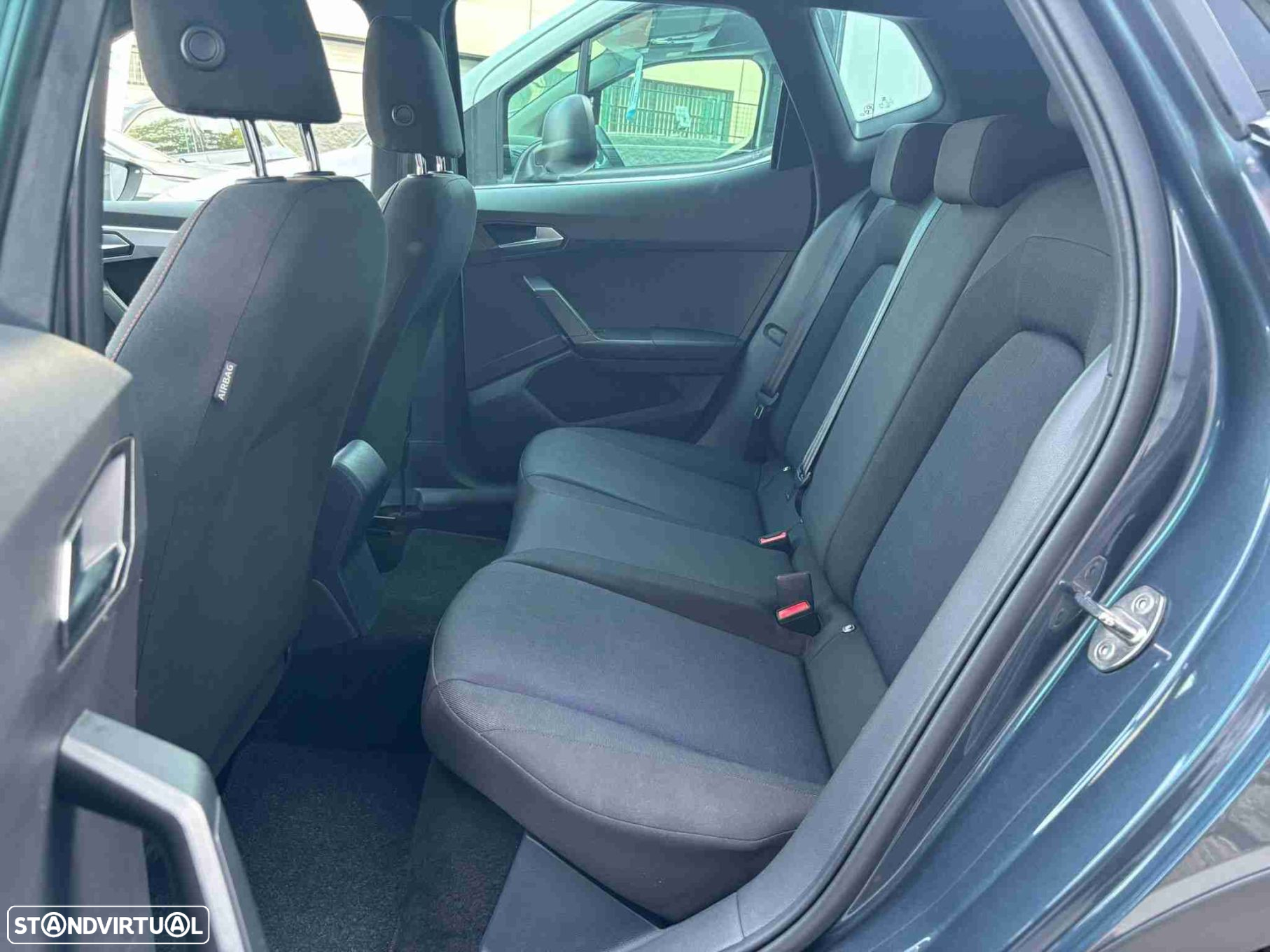 SEAT Arona 1.0 TSI FR - 6