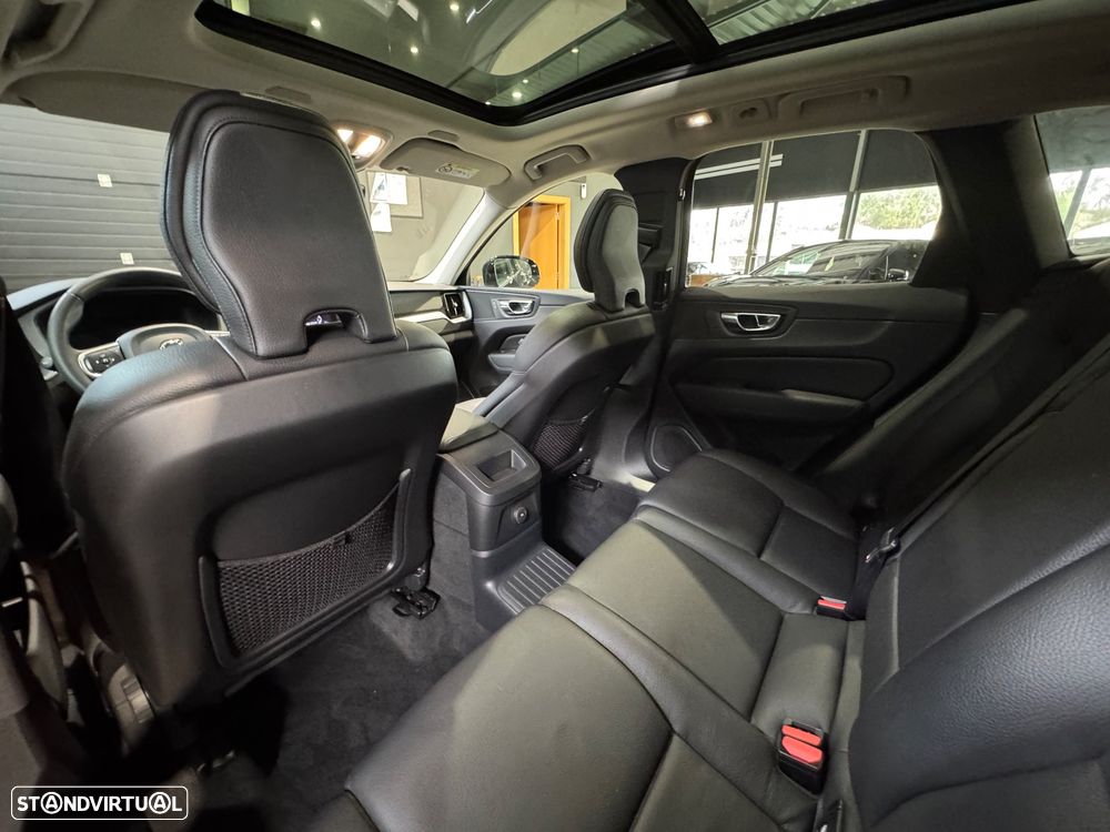 Volvo XC 60 2.0 T6 PHEV Inscription AWD - 22