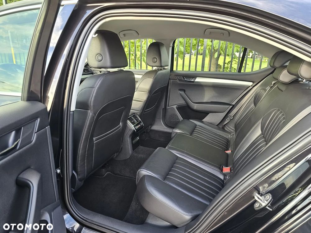 Skoda Superb 2.0 TDI DSG Ambition - 15