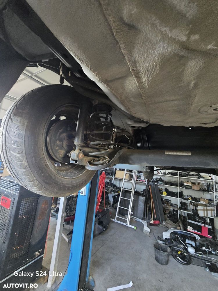Punte spate completa  ford fiesta mk7  fara rugina provenita italia - 1