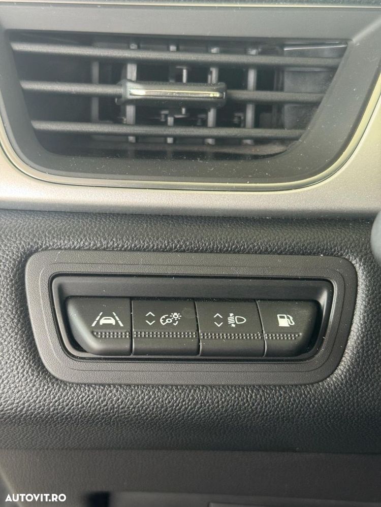 Renault Captur 160 EDC MHEV Techno - 16