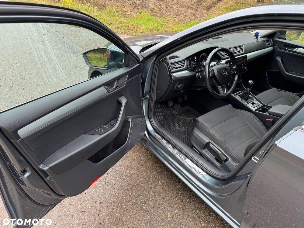 Skoda Superb 1.6 TDI Ambition - 15