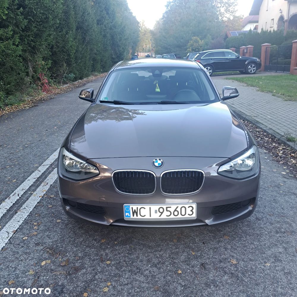 BMW Seria 1 116i Sport Line - 2
