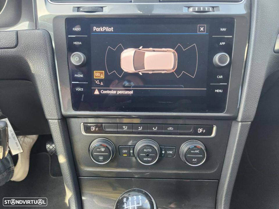 VW Golf Variant 1.6 TDi Highline - 42