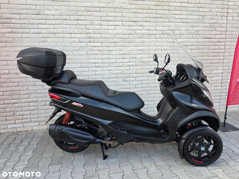 Piaggio MP-3 - 3